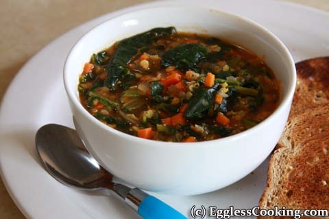 red lentil soup with bread toast