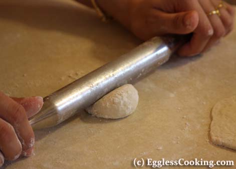 Vegetarian Empanadas:Make dough into balls