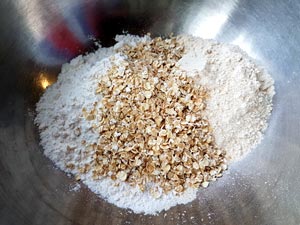 Add flours and oatmeal in a large bowl.