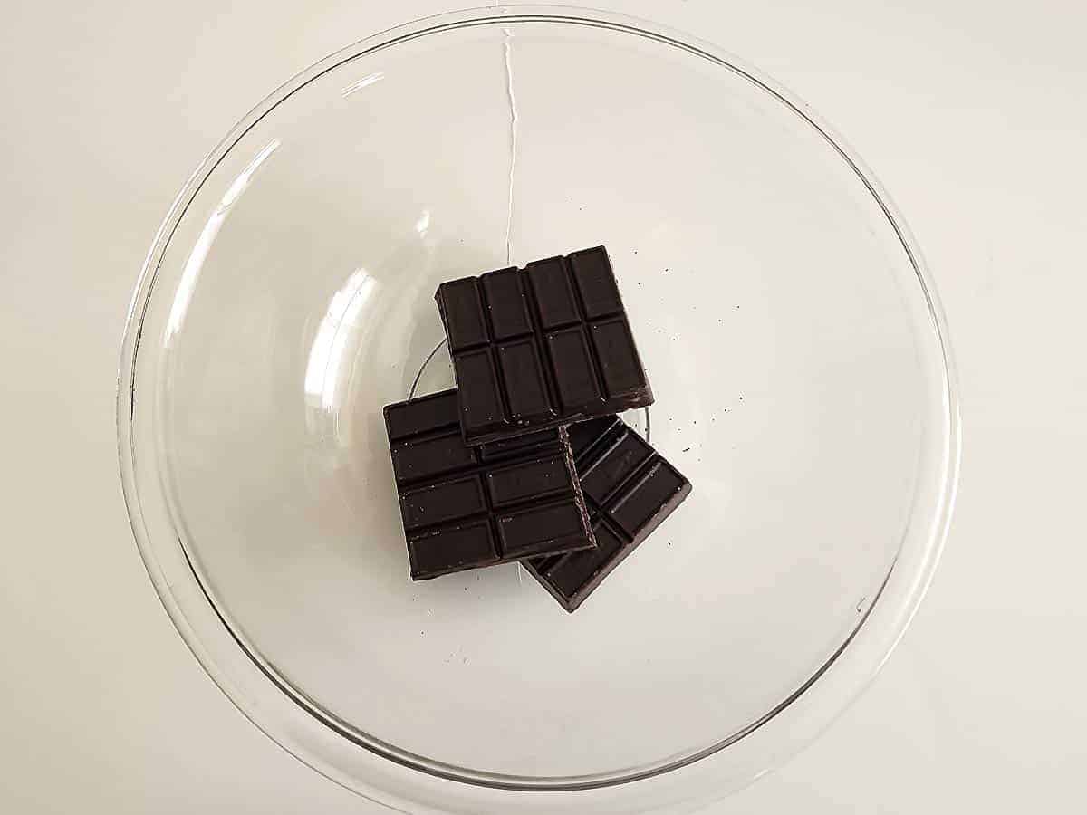 Place chocolate squares