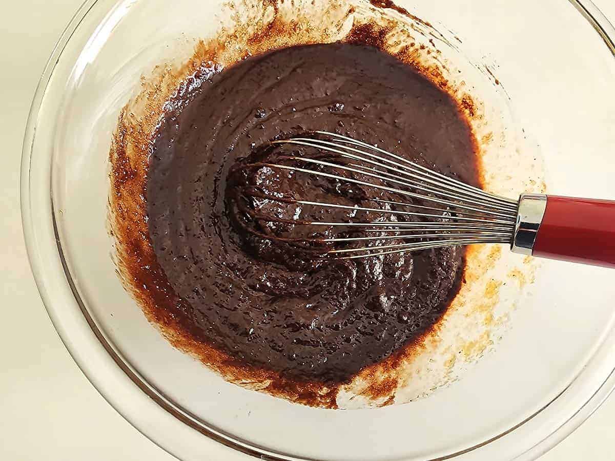 Stirred chocolate mixture