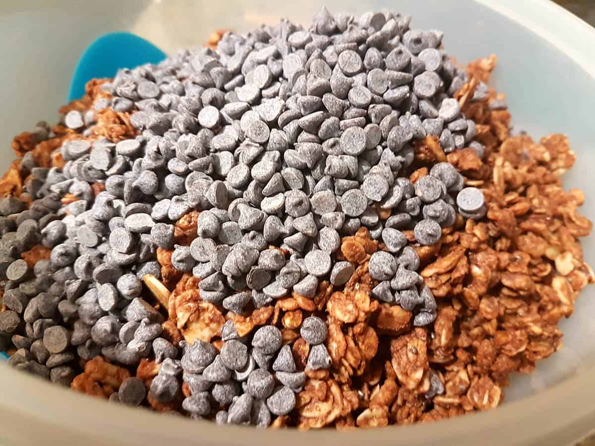 Stir in chocolate chips after granola cools