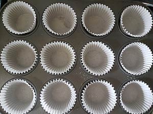 Fill Muffin Tin With Paper Liners