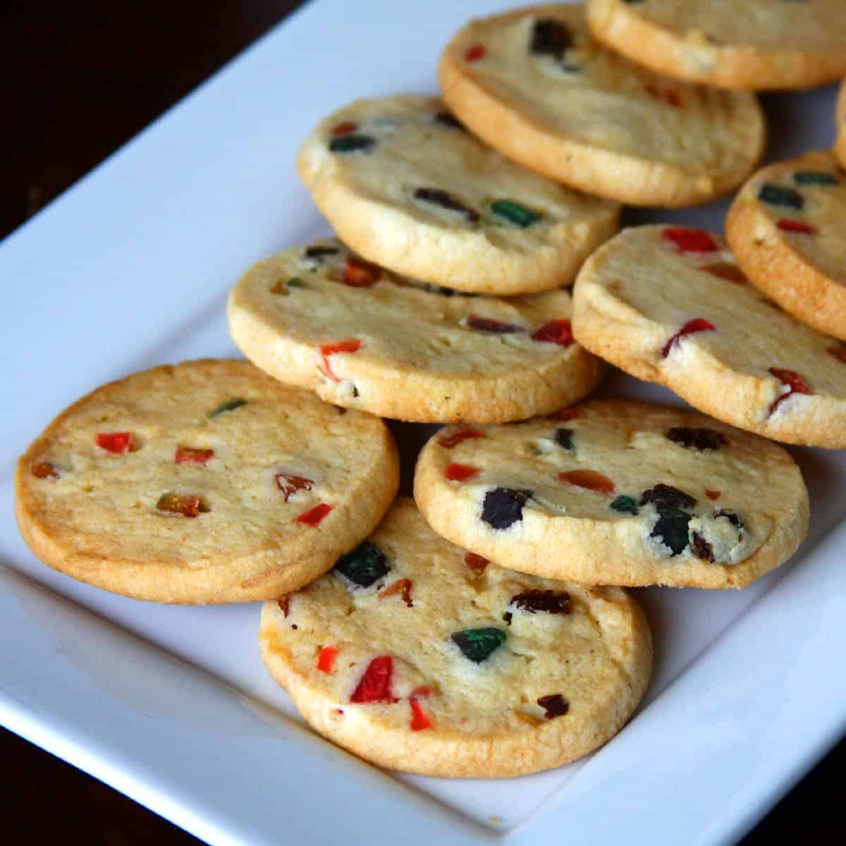 Eggless Christmas Cookies in a tray