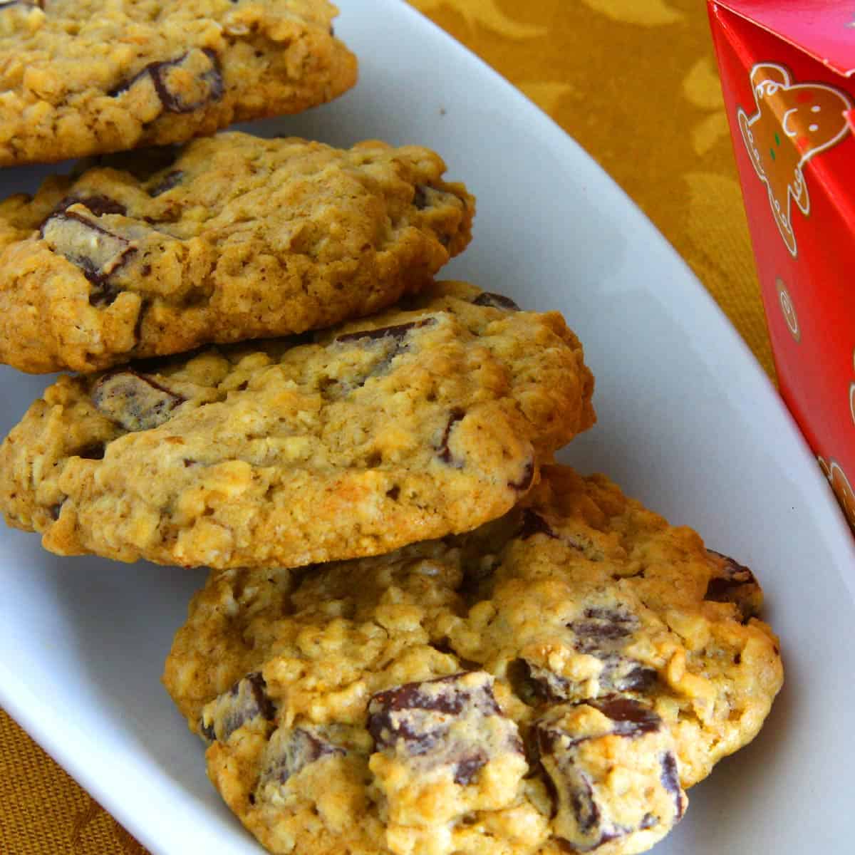 Oatmeal Chocolate Chunk Cookies