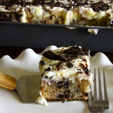 Oreo Poke Cake with Vanilla Pudding