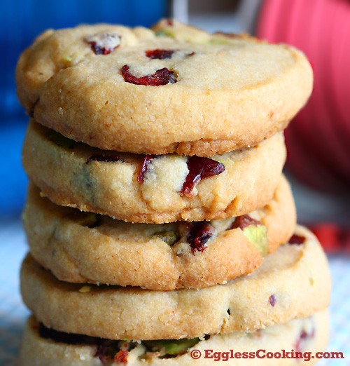 Cranberry Pistachios Shortbread Cookies