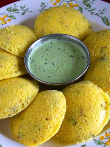 Cornmeal Idli