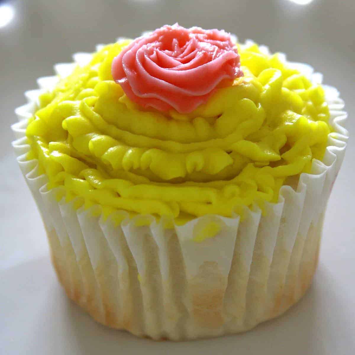 Cupcake Rose Decorations