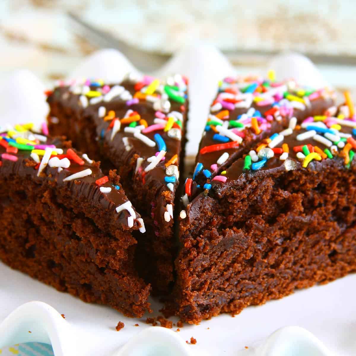 Eggless chocolate fudge cake