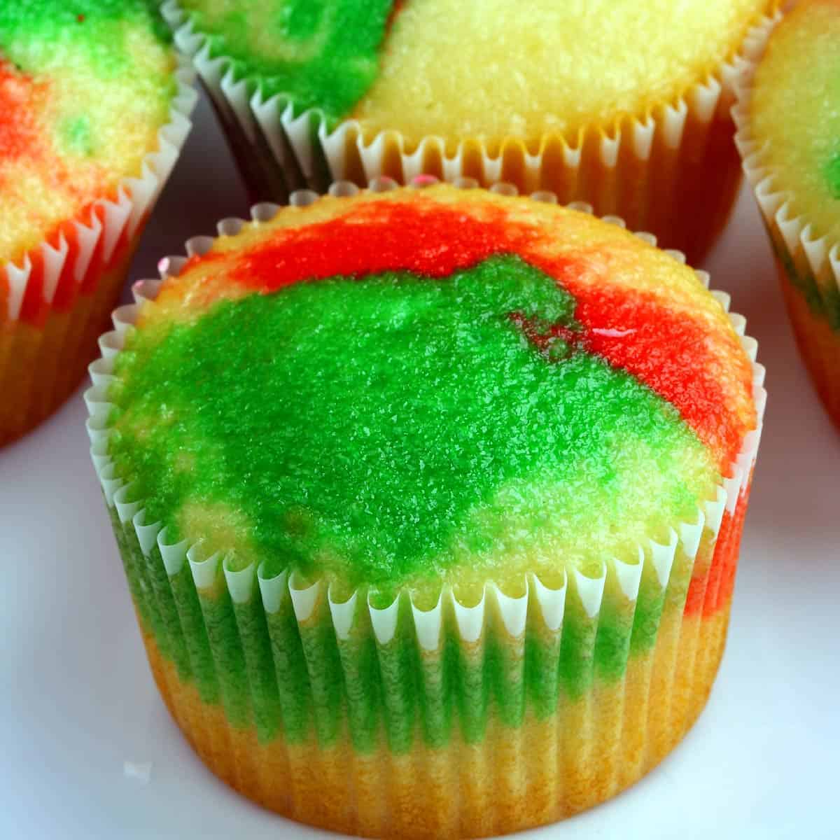 Eggless Christmas Cupcakes