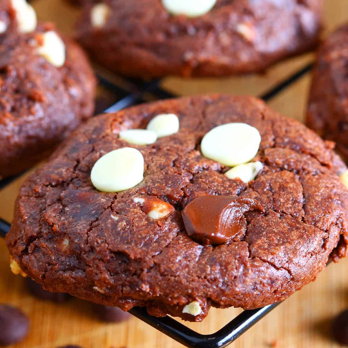 Eggless Double Chocolate Chip Cookies