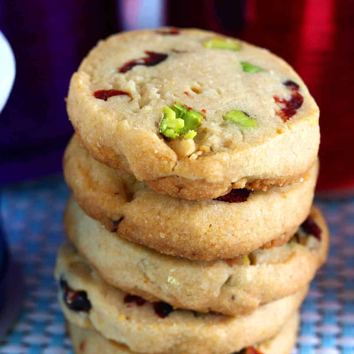 pistachio cranberry shortbread cookies