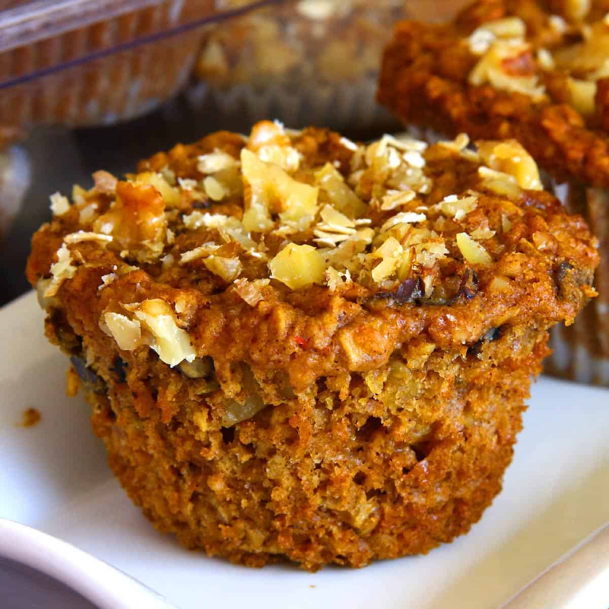 Eggless Apple Oatmeal Muffins