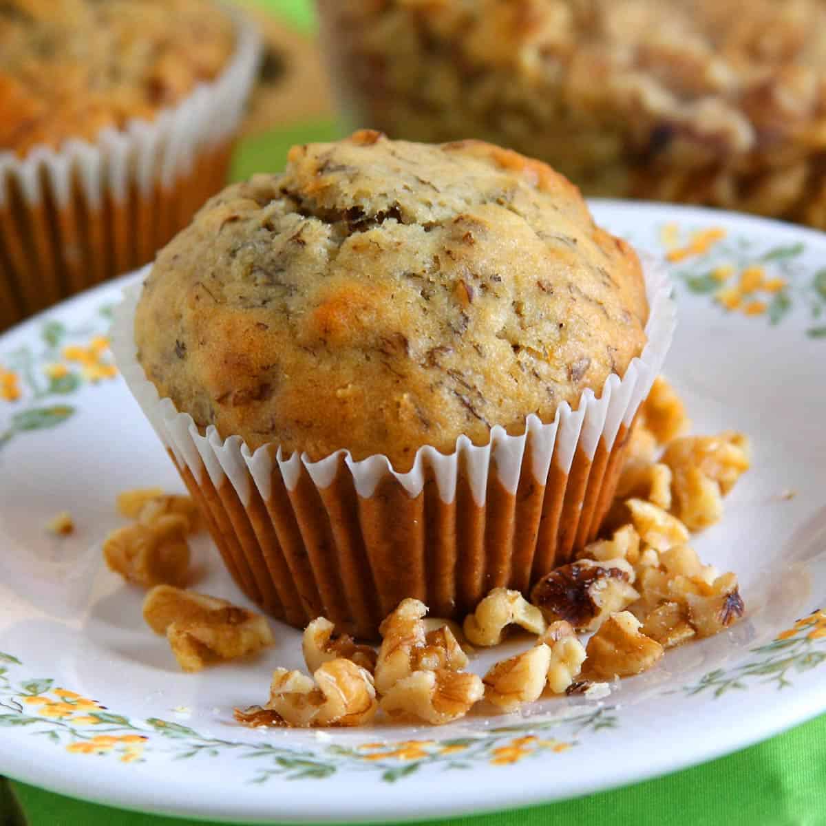 Vegan Banana Walnut Muffins