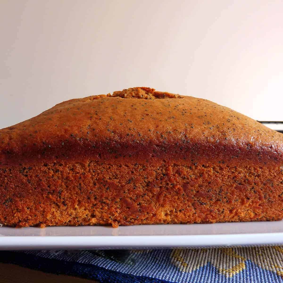 Vegan lemon poppy seed cake full loaf