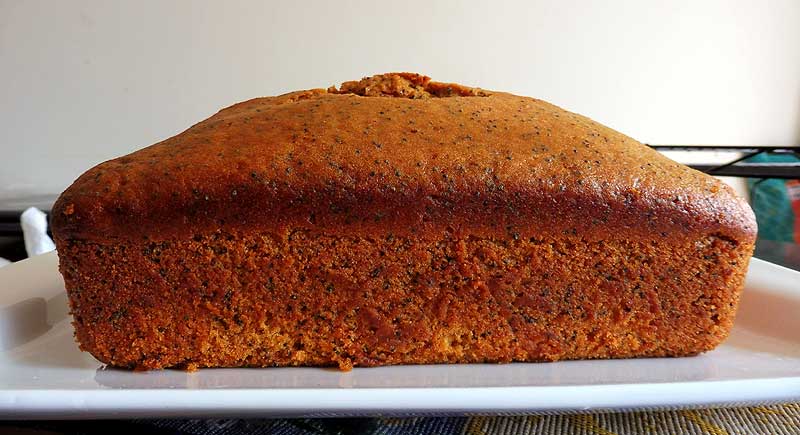 Lemon Poppy Seed Cake (Vegan)