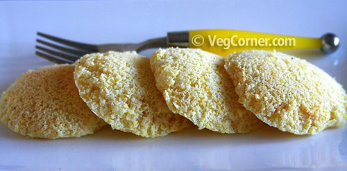 Cornmeal Idlis