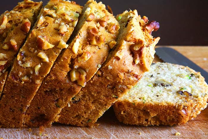 zucchini walnut bread (sliced)